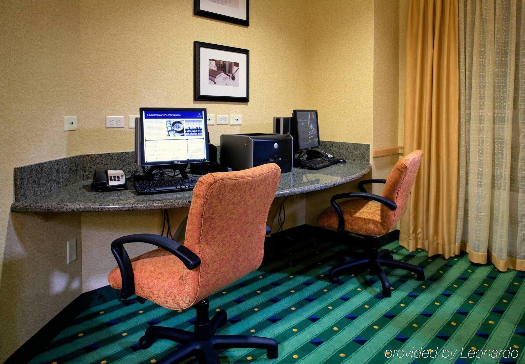 สปริงฮิลล์ สวีท เนเปิลส์ Hotel Golden Gate ภายนอก รูปภาพ